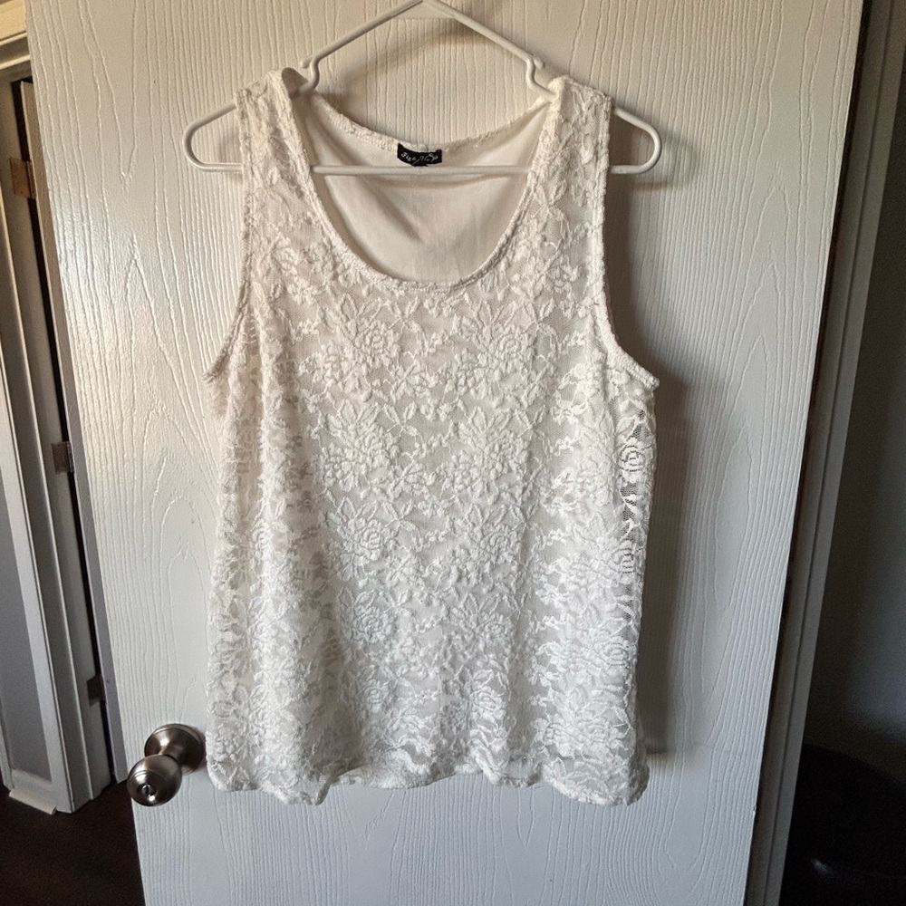 Floral Lace Scoop Neck Tank Top - White